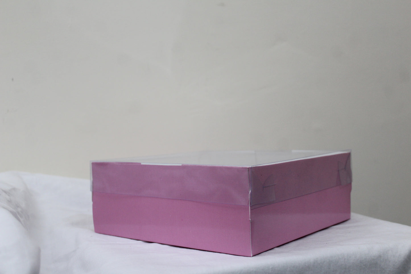 8x8x3 inch Clear Lid Box