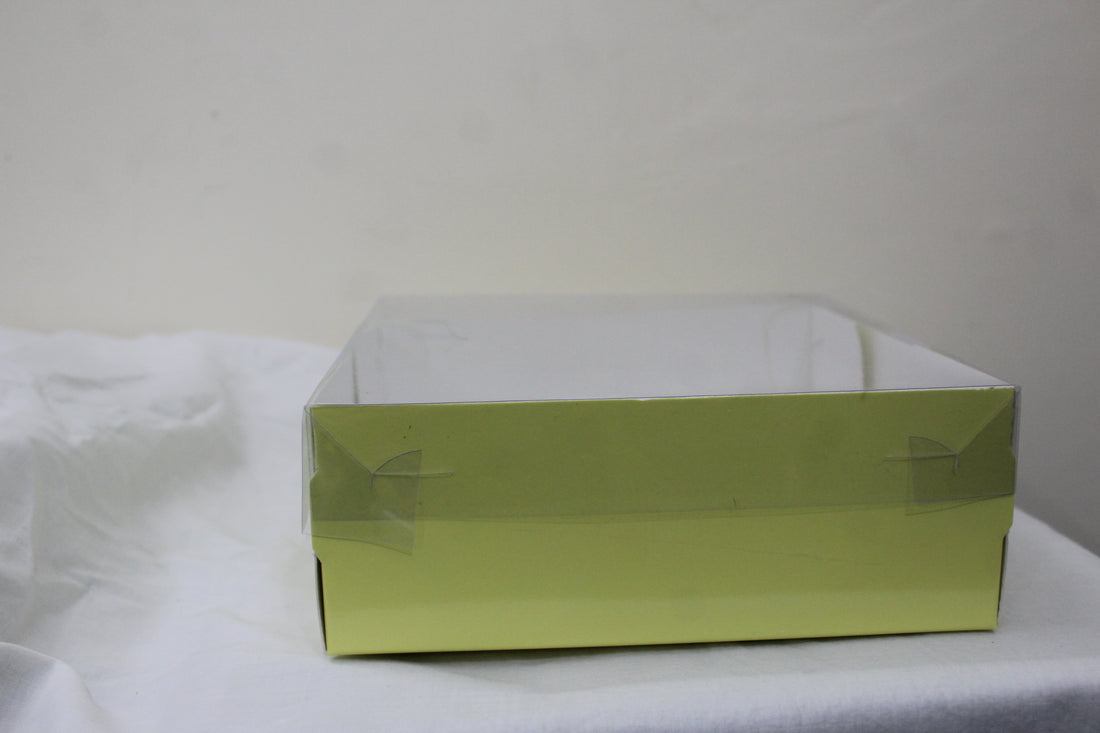 8x8x3 inch Clear Lid Box